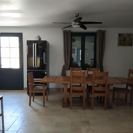 Grand Appartement En Face Du Village Moustiers-Sainte-Marie Bagian luar foto