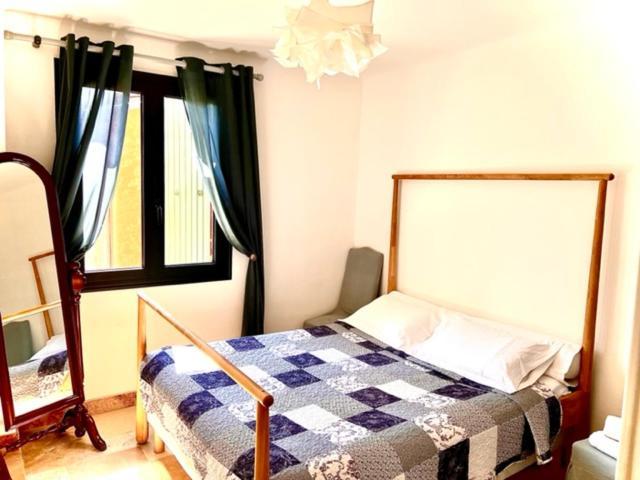 Grand Appartement En Face Du Village Moustiers-Sainte-Marie Bagian luar foto